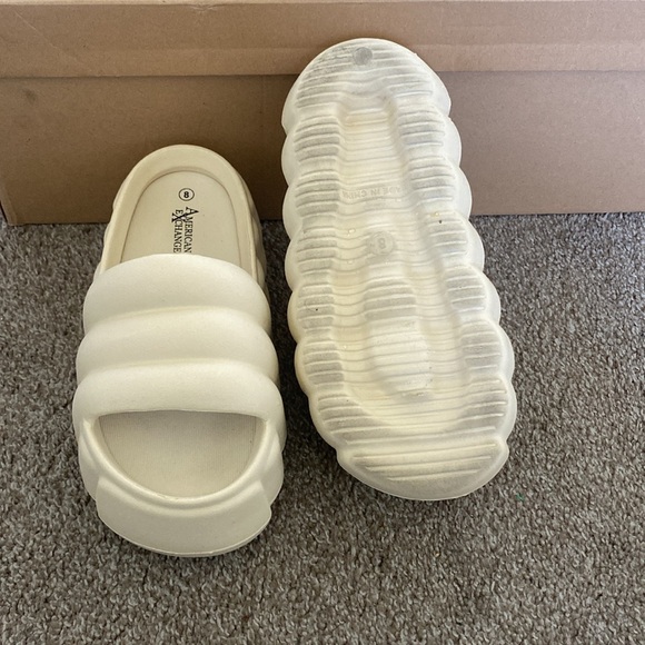 Shoes - Picture 3 of 3